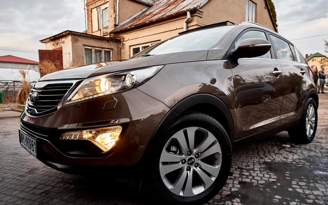 Kia Sportage cena 45900 przebieg: 218000, rok produkcji 2010 z Ełk małe 326